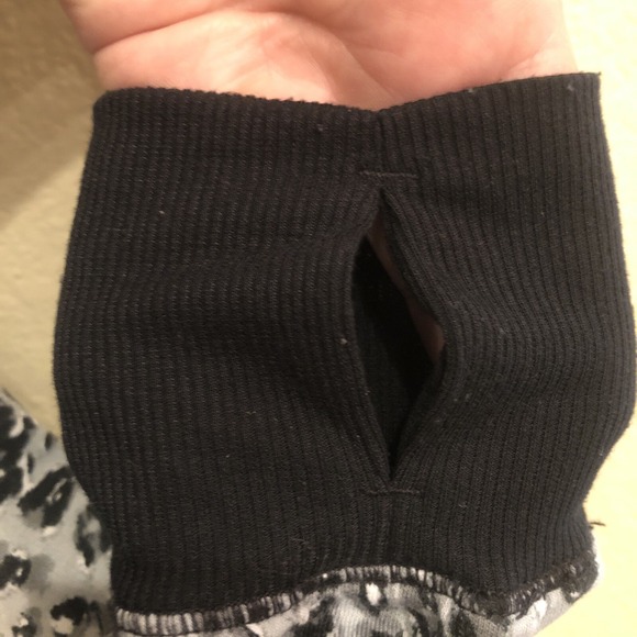 Cuddl Duds Women's Lightweight Comfort Hoodie Print Rib Trim Detail Large - Picture 4 of 11